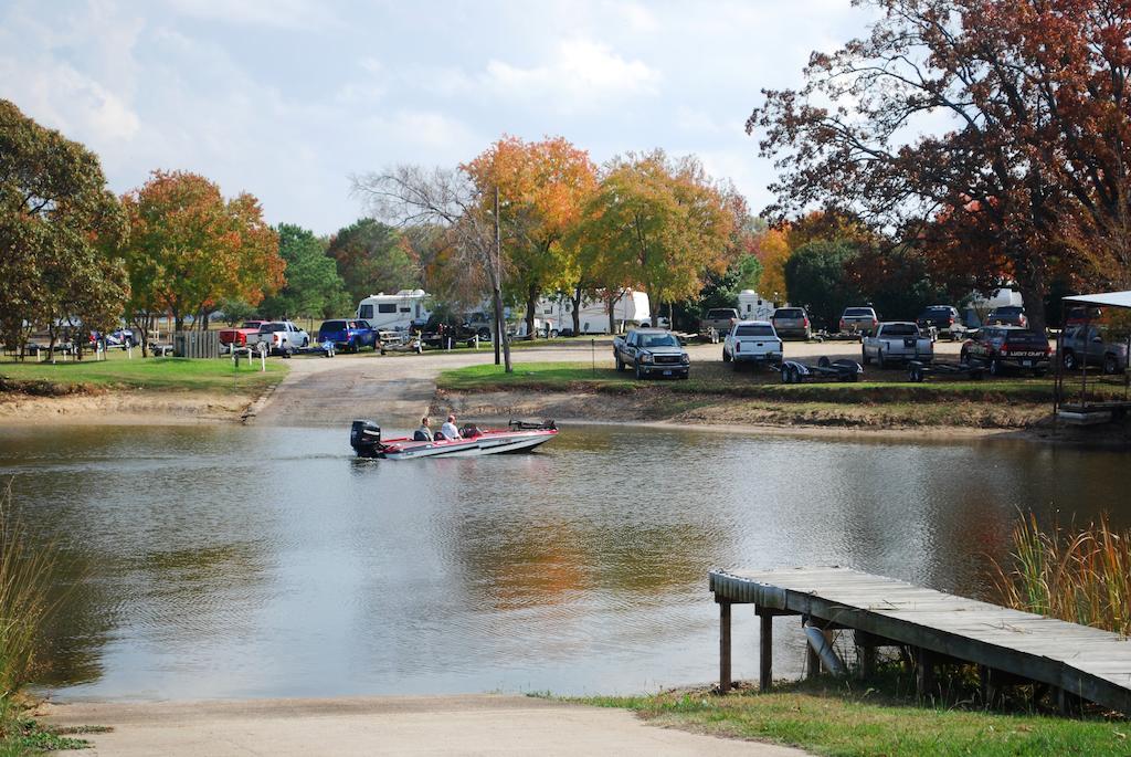 Lake Fork Marina & Motel Gunter Dış mekan fotoğraf